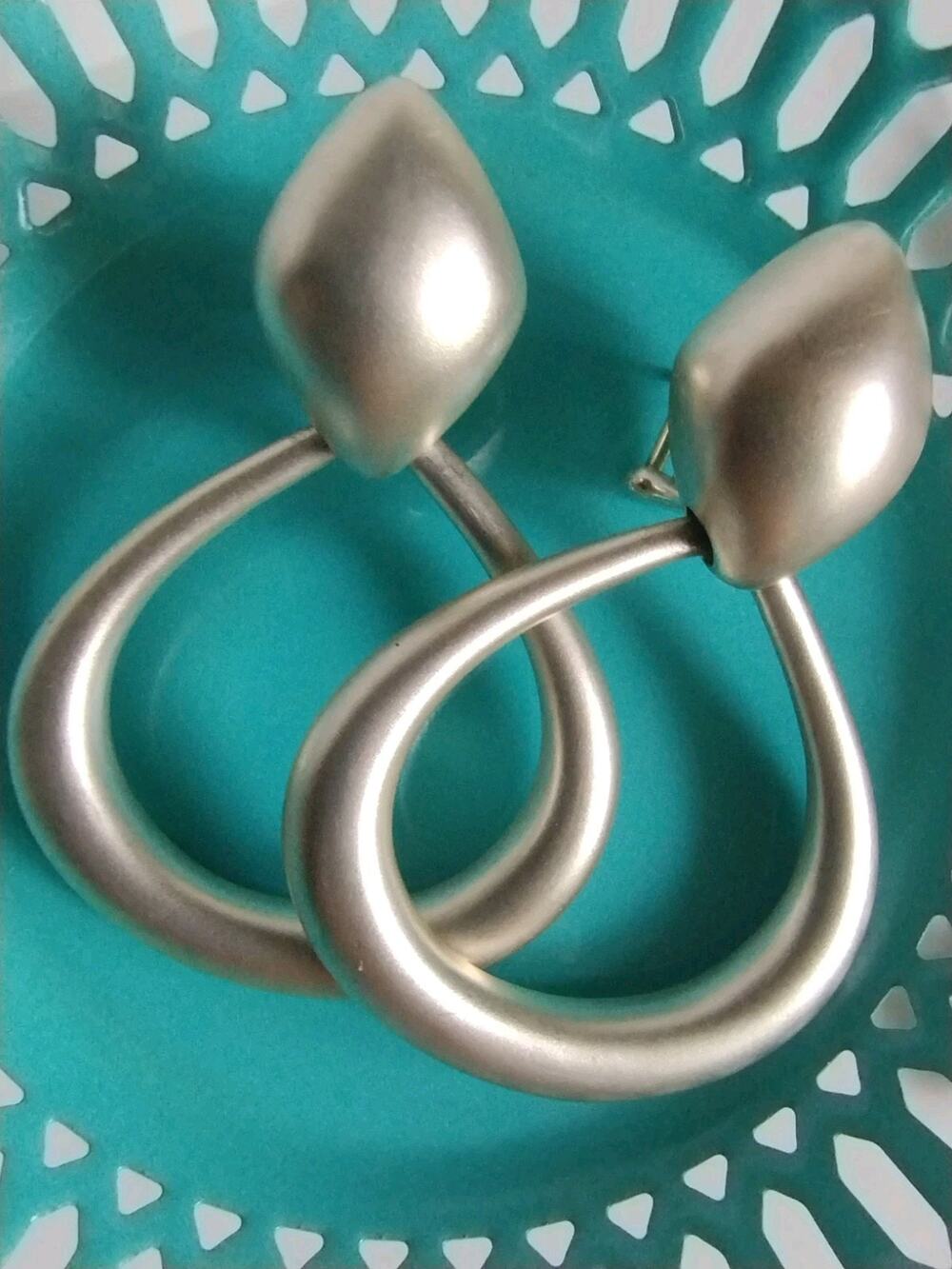 Elizabeth Rand Thailand Sterling 925 Satin Finished BIG Doorknocker Earrings